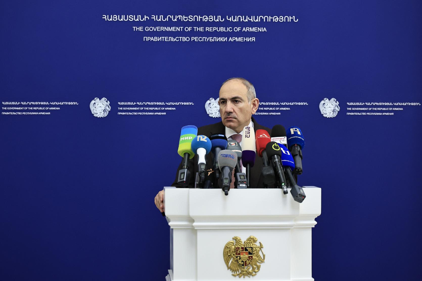 Վարչապետ Փաշինյանը պատասխանում է լրագրողների հարցերին. ուղիղ